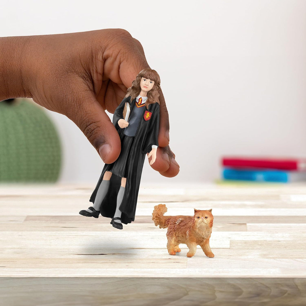 Schleich Hermione Granger and Crookshanks Figures